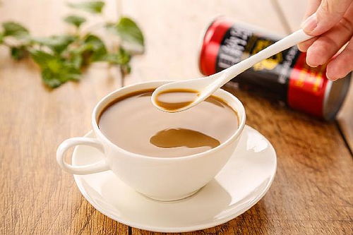 咖啡愛上茶 當醇香與清韻邂逅，這份信任值不值得？